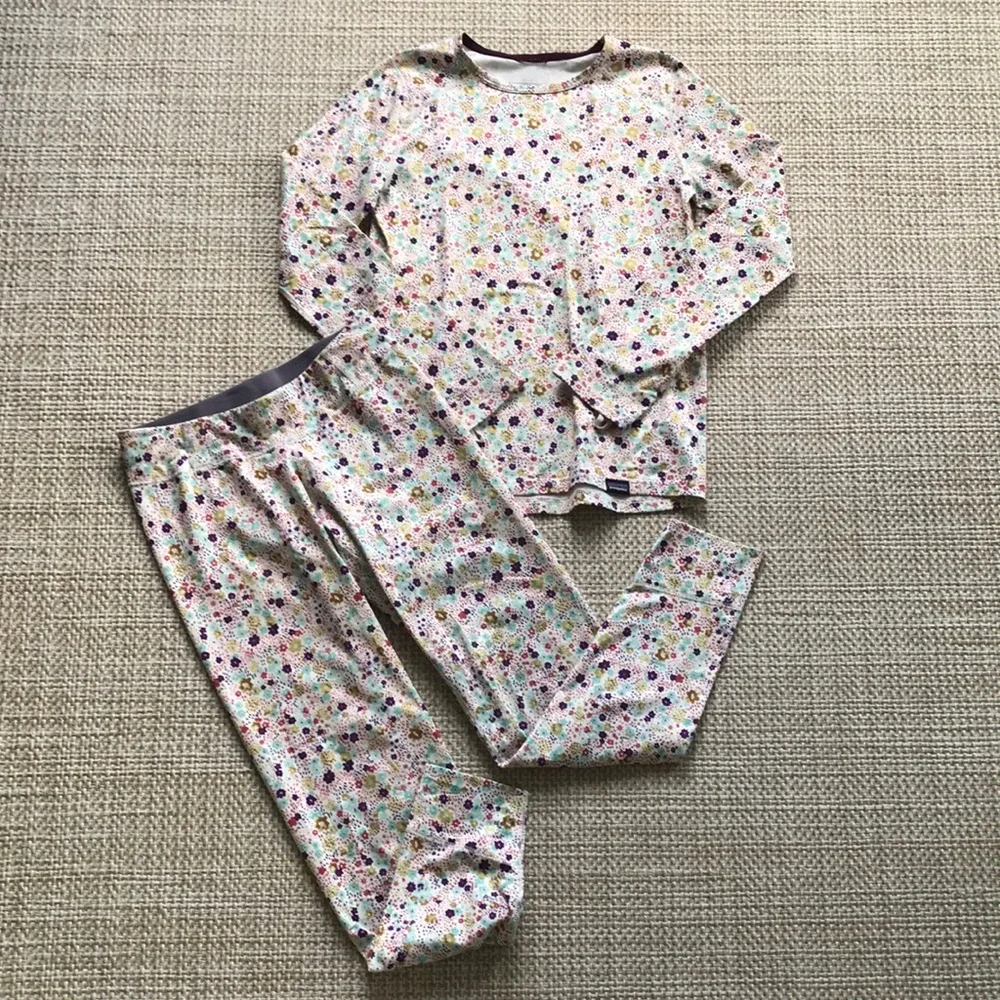 Patagonia Base Layer Set (girls' size M)
